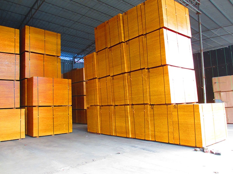 在高層建筑中,建筑模板和建筑木方搭配技巧 在高層建筑中,建筑模板和建筑木方搭配技巧